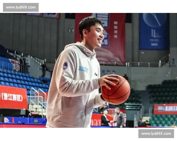 CBA 四将赴美特训:陈国豪领衔冲击 NBA,王凡懿专注防守蜕变 CBA 四将赴美特训:陈国豪领衔冲击 NBA,王凡懿专注防守蜕变