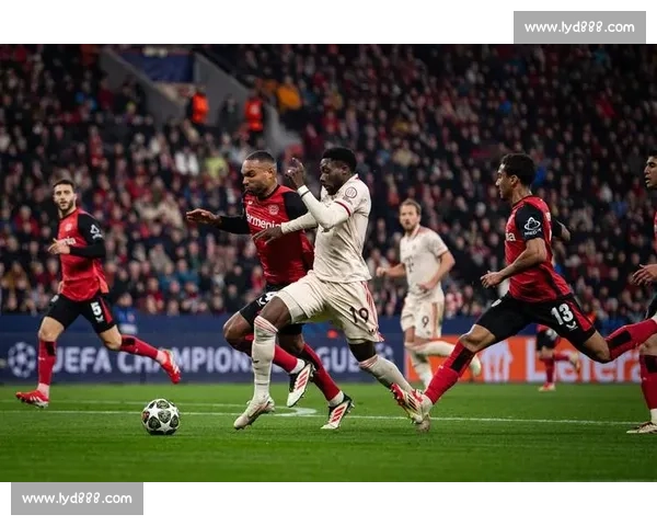 拜仁 5000 万强攻斯图加特神锋!俱乐部震怒开启转会拉锯战 拜仁 5000 万强攻斯图加特神锋!俱乐部震怒开启转会拉锯战